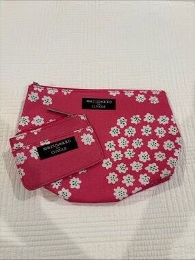 Like new - Marimekko for Clinique makeup bag set